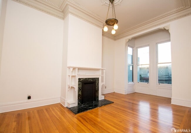 Photo - 923 Treat Ave