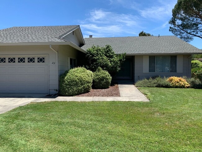 Building Photo - 22 Meadowgreen Cir