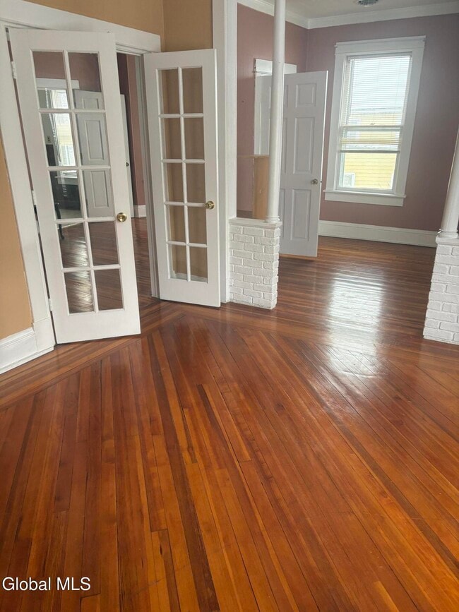 Photo - 240-242-242 Vrooman Ave Unit 2nd Floor