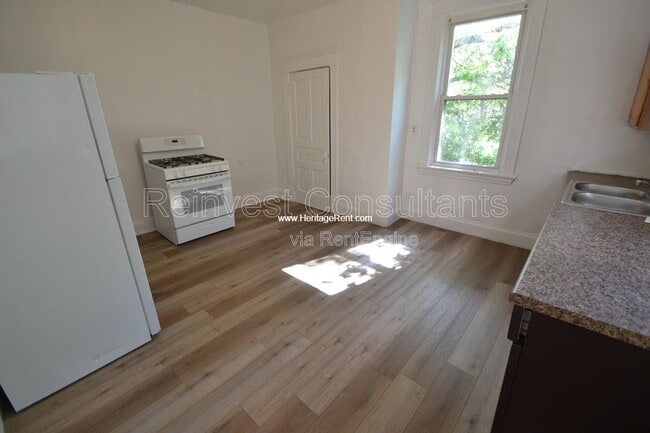 Photo - 1658 Iliff Ave