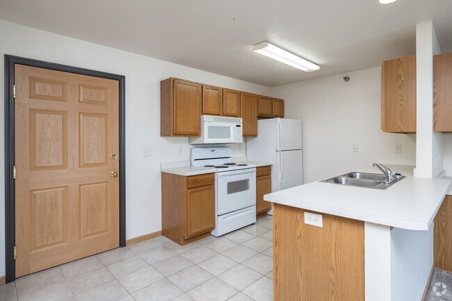 1BR, 1BA - 800SF - Kitchen