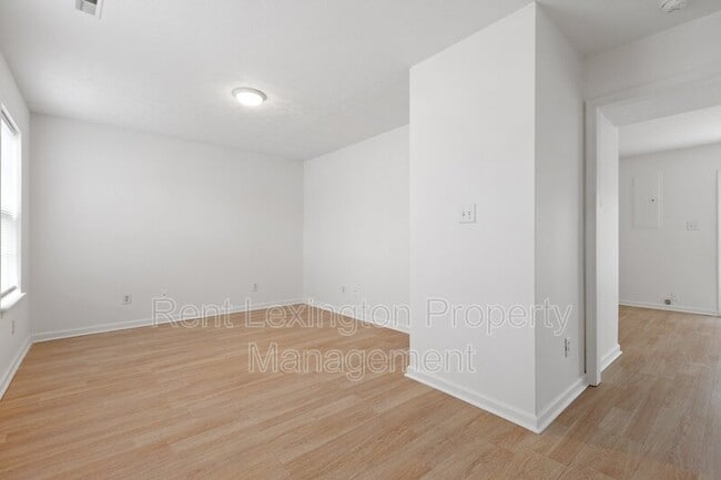 Photo - 1132 Jonestown Ln