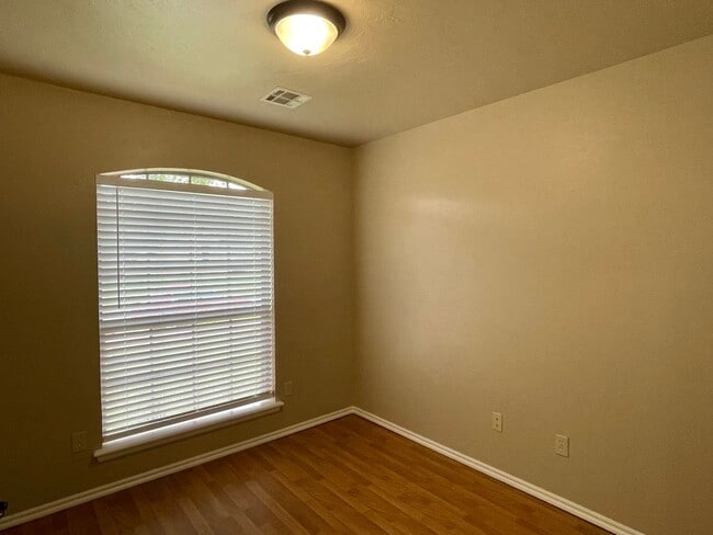 Photo - Beautiful 4 bed 2 bath home with a spacious up to date kitchen!