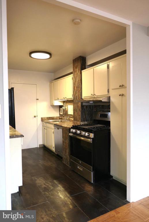 Photo - 6631 Wakefield Dr Unit 717