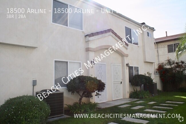 Building Photo - Remodeled 3 Bed, 2.5 Bath Town Home with A... Unit D