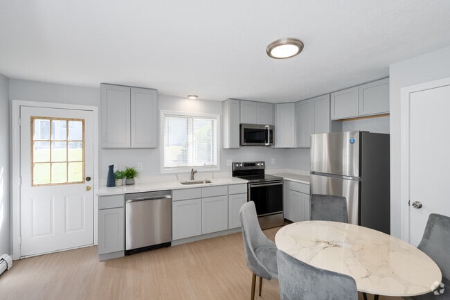 2BR, 1BA - 1,146SF - Kitchen/ Dining Room