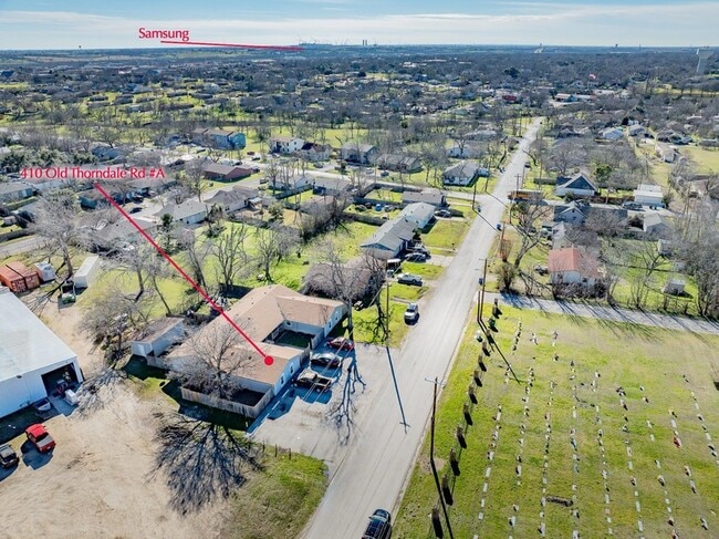 Photo - 410 Old Thorndale Rd