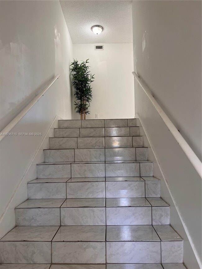 Photo - 2534 SE 19th Pl Unit 204-C