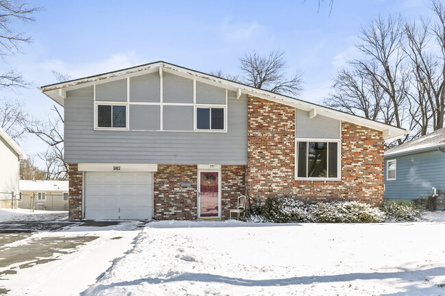 Exterior - 5017 S 95th Ave House