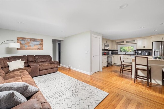 Photo - 96 Redwood Dr