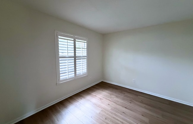 Photo - Spacious 4 Bedroom Home in Waterford Estat...
