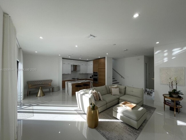 Photo - 8283 NW 44th St