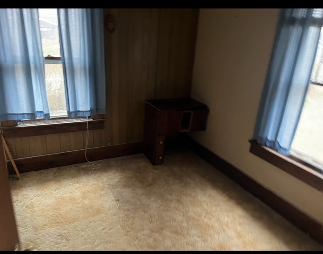 Photo - $590 MONTH / $1000 DOWN