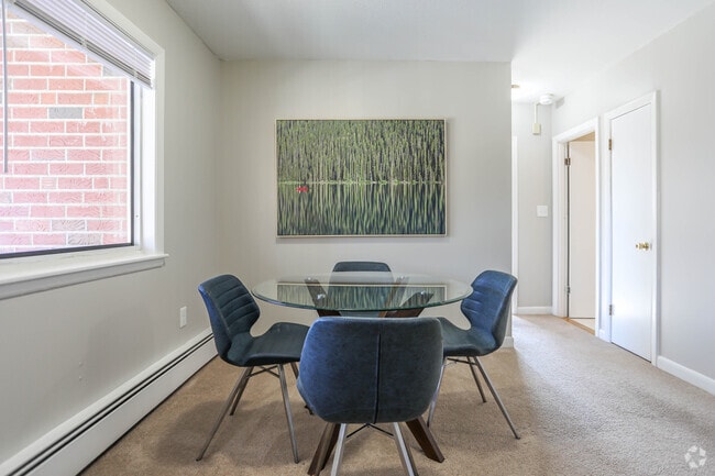 Unit 620 dining area - Lakeview Gardens Apartments