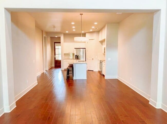 Photo - 108 Tuscan Dr