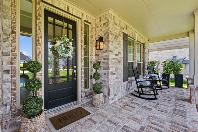 Photo - 208 Peninsula Pt Dr
