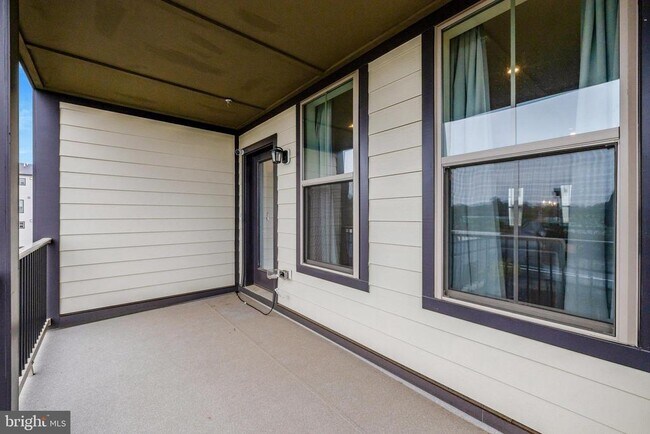 Photo - 20941 Bluebird Sq