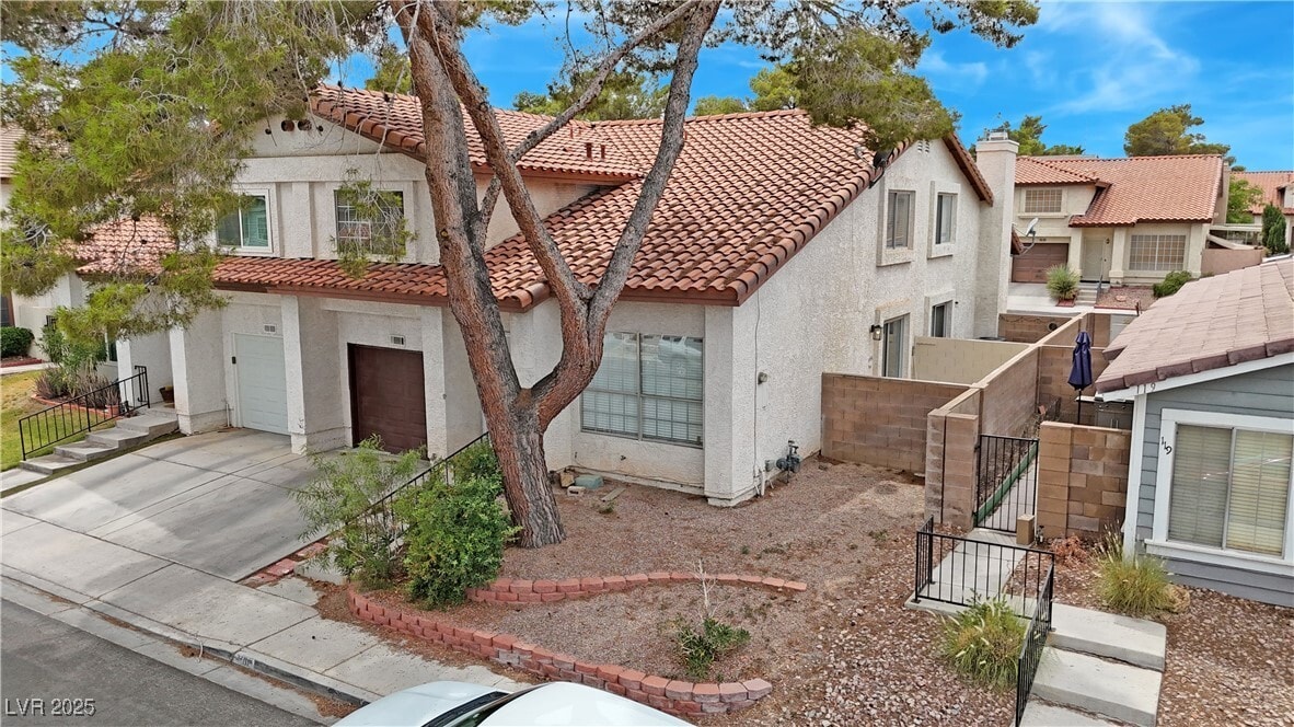 Photo - 117 Boysenberry Ln Townhome