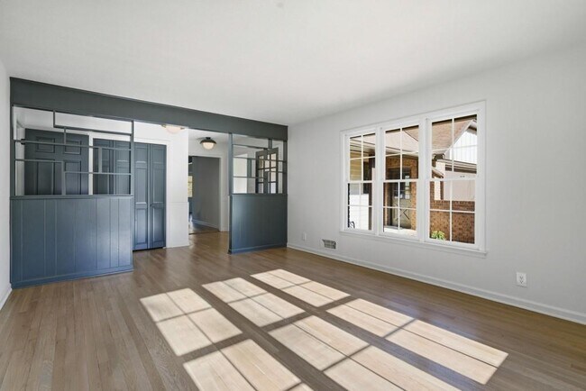 Photo - 2751 Cedarbrook Dr