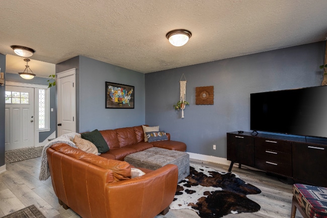 Photo - 1026 E 15th St