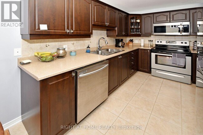 Photo - 253 Eliot St