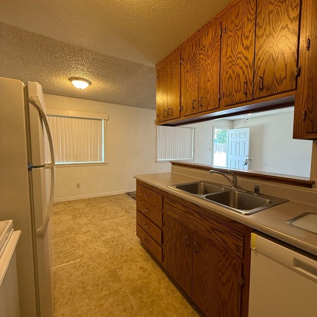 Photo - 2512 Standiford Ave Unit A