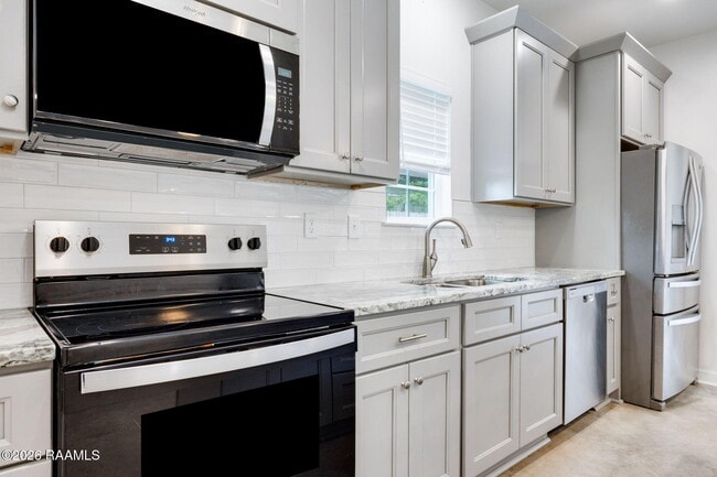 Photo - 204 Romero St