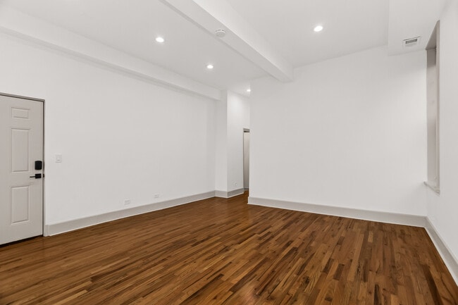 Photo - 2030 N Oakley Ave