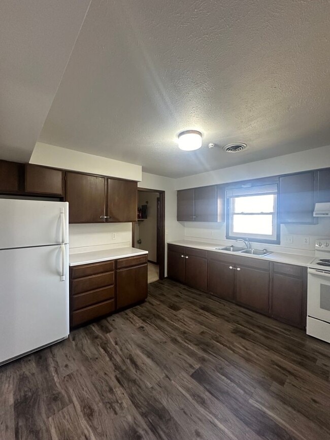 Photo - BRI-900 Unit Apt #2