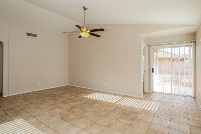 Photo - 2214 E Aire Libre Ave