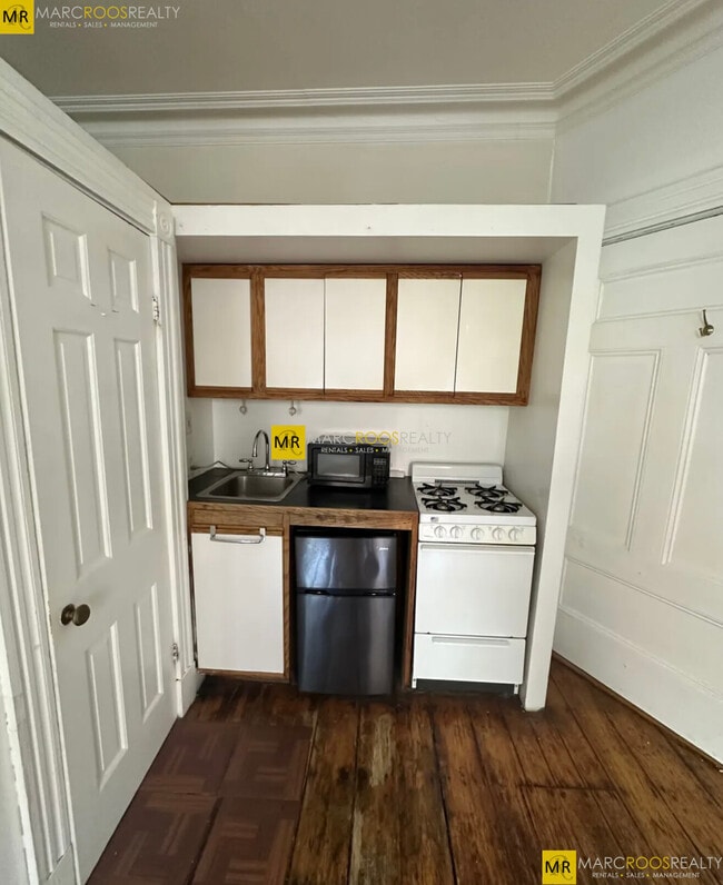 Building Photo - 25 Cumberland St Unit #1F Rental