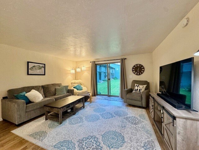 Photo - 3266 Mendenhall Loop Rd