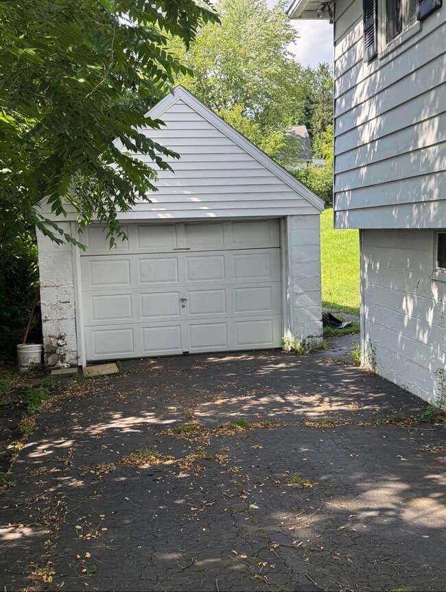 Photo - 361 Long St
