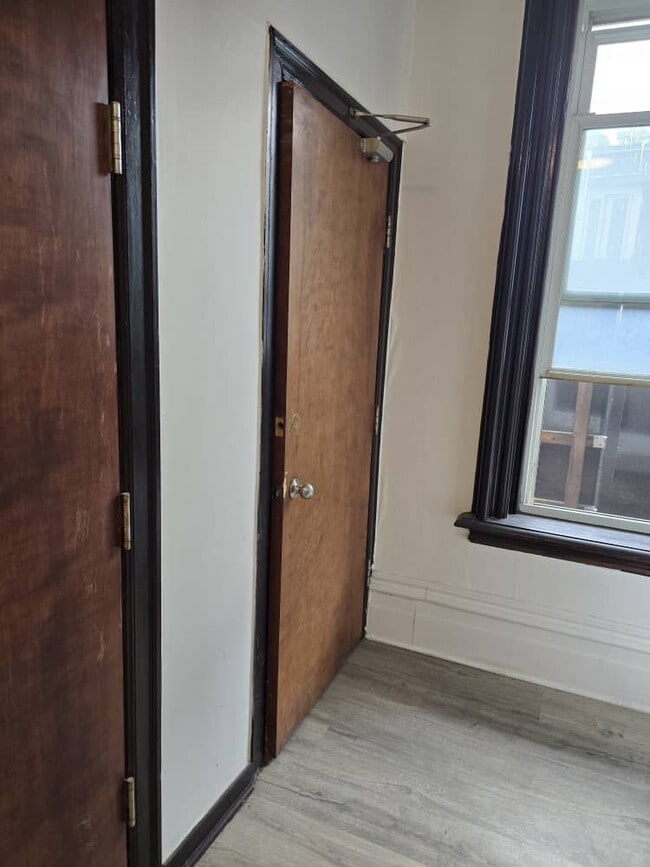 Photo - 379 Cooper St Unité 9