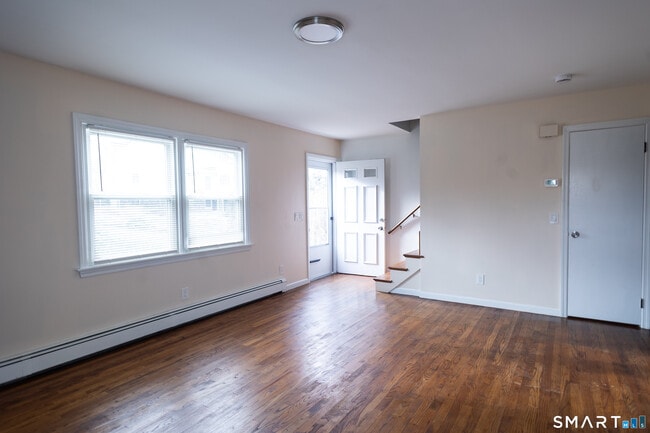 Photo - 51 View St W Unidad 2