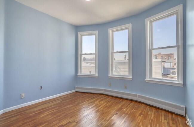 Building Photo - 22 Charles St Unit 2L Rental