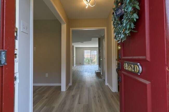 Photo - 14662 Perthshire Rd Unit True