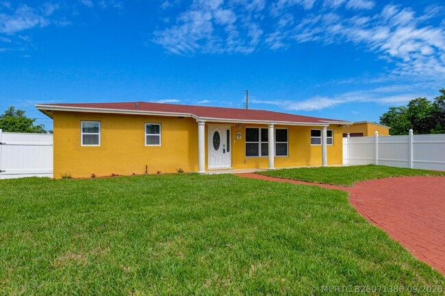 Building Photo - 15021 Jackson Rd