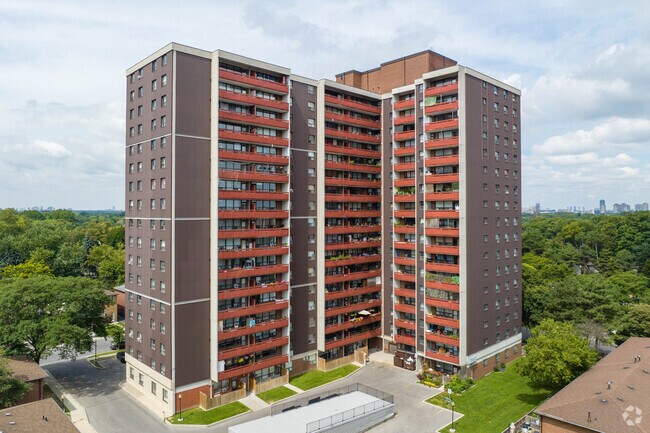 Photo - 165-195 Barrington Ave