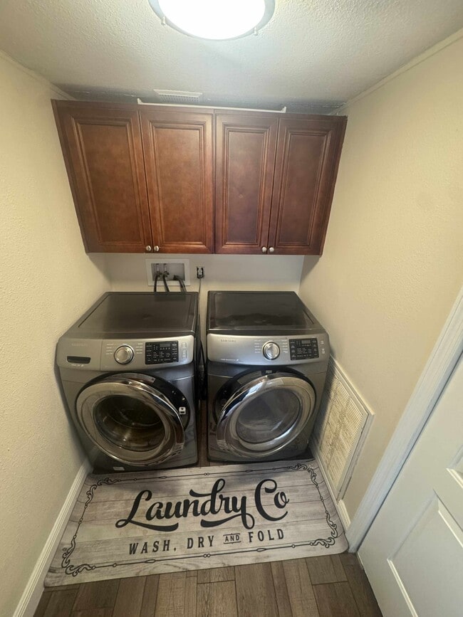 Photo - 2816 E Lake Rd