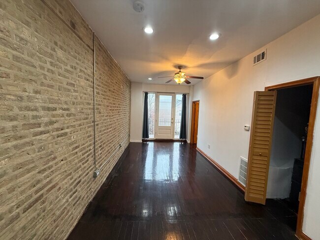 Photo - 1224 N Cleaver St Unit # 03F