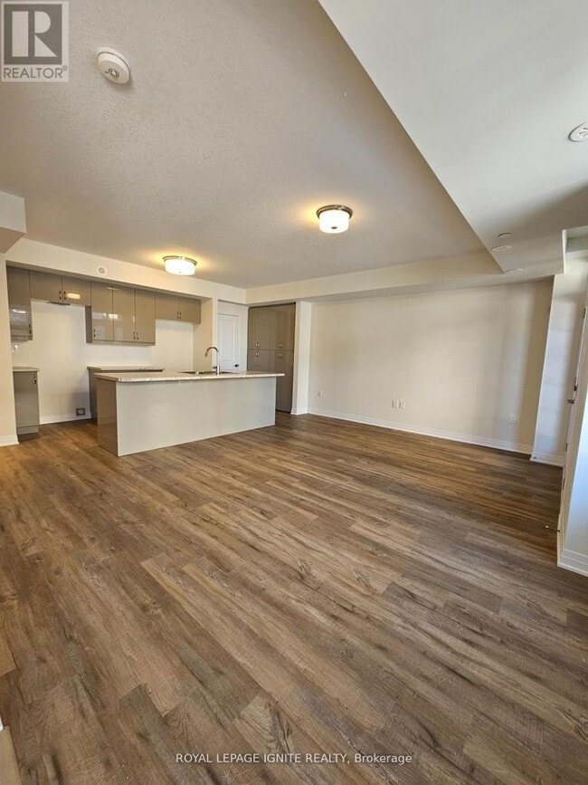 Photo - 25 Fieldridge Cres