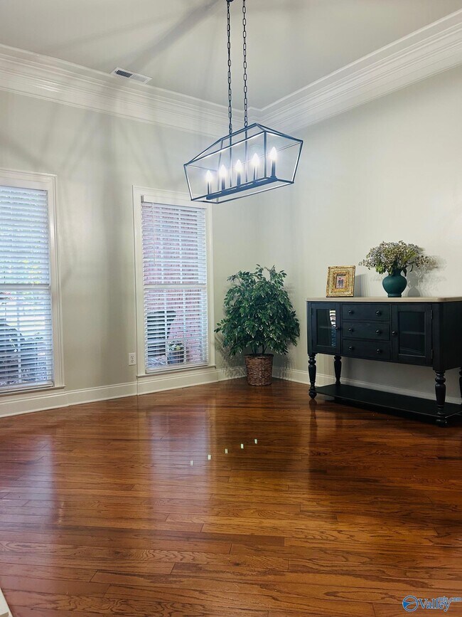 Photo - 115 Misty Hollow Way