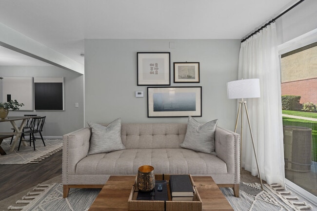 Photo - Falls at Hunters Point