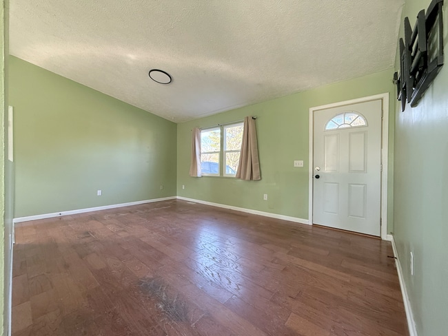 Photo - 5840 Monticello Dr