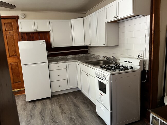 Photo - 416 Manitowish St