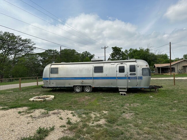 Air Stream in Center Point - Air Stream in Center Point Casa