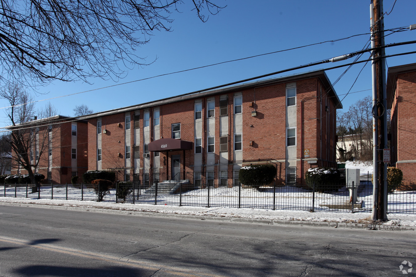 Bennington Apartments - Bennington Apartments