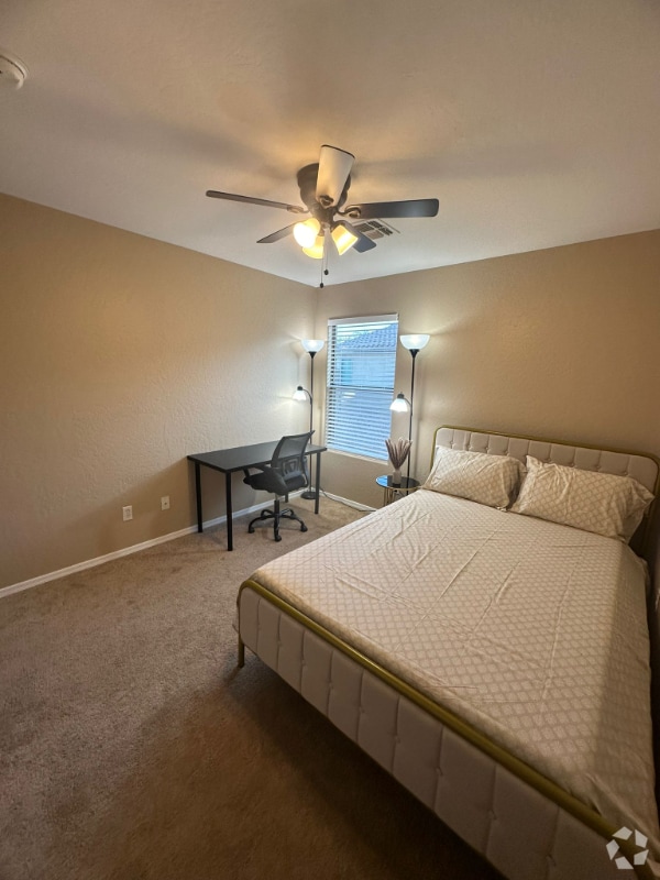 Building Photo - 2215 W Nancy Ln Rental