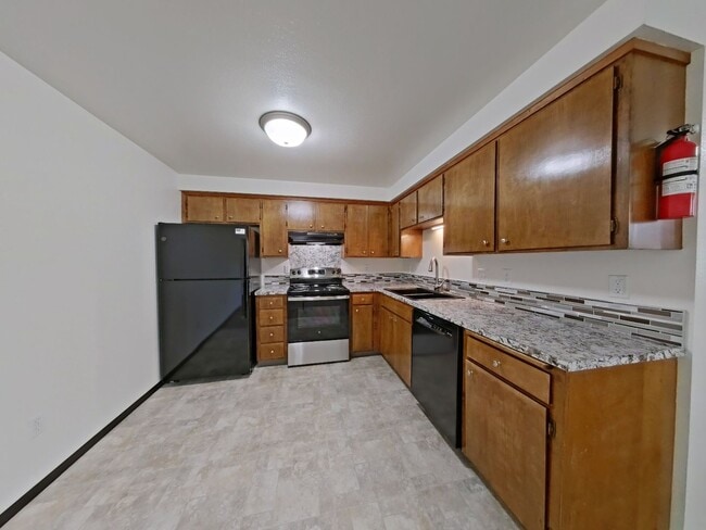 Photo - Remodeled 2-Bedroom Near 9th Street - Corv... Unidad 3288 NE Lancaster #1